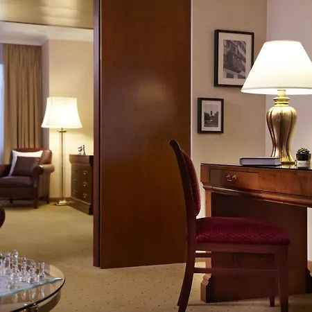 호텔 Renaissance Zurich 5*