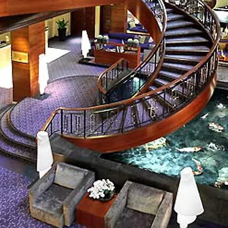 Szálloda Renaissance Zurich 5*